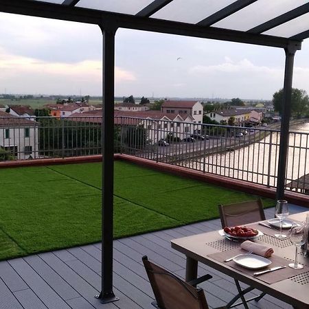 Palazzo Spada - Attico Con Terrazza Vista Fiume In Centro Codigoro Exteriér fotografie